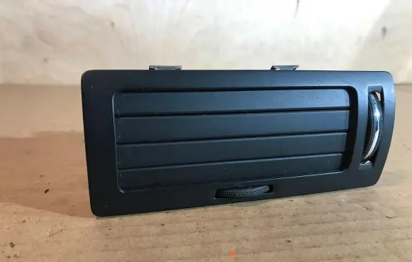 Citroen C6 Dashboard side air vent grill/cover trim 9653164477