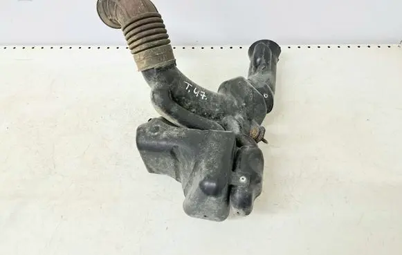 Honda Accord Intake resonator 