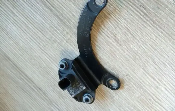 Volkswagen PASSAT B7 Acceleration sensor 3C0907651 NE58983