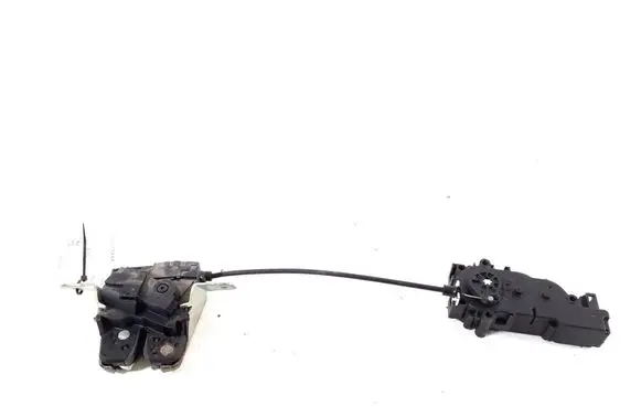 Loading door lock