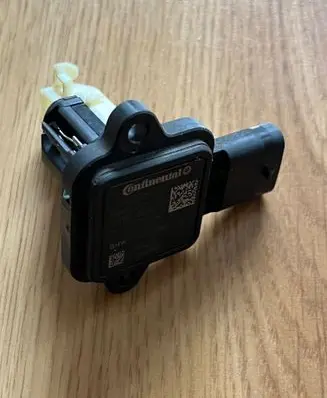 BMW 3 E90 E91 Mass air flow meter 7593624 13627593624
