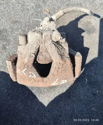 Audi TT Mk1 Front brake caliper 