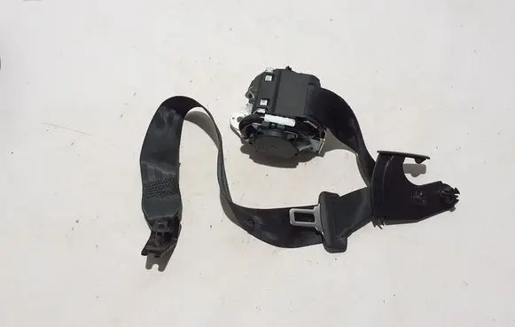 Rear seatbelt
