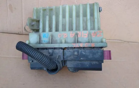 Opel Zafira A Coolant fan relay 24462346