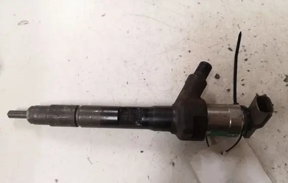 Mazda 6 Fuel injector R2AA R2AA13H50 13H50