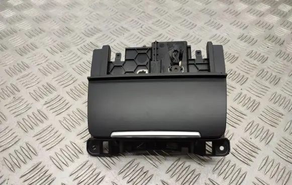 Ashtray (front)