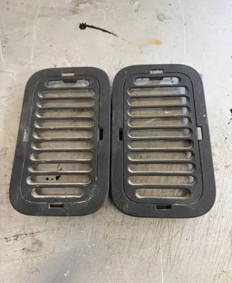 Renault Master III Air vent grill in roof 798700003R