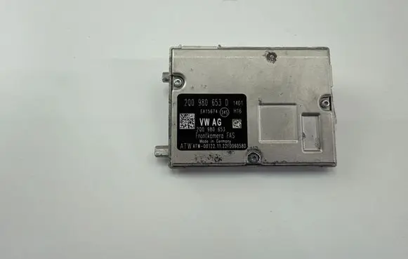 Volkswagen Tiguan Windshield/windscreen camera 2Q0980653D