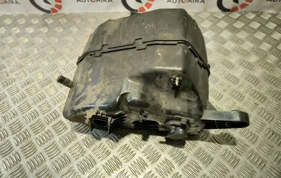 BMW X4 G02 AdBlue liquid reservoir 7377944