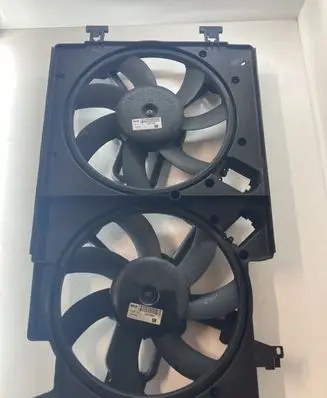 Opel Meriva B Radiator cooling fan shroud 13332666