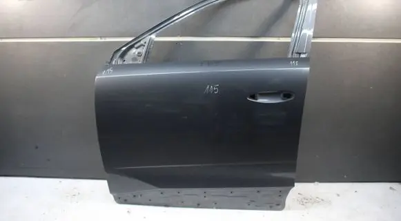 Peugeot 3008 III Front door 