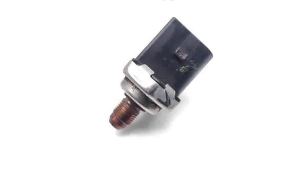 Skoda Fabia Mk3 (NJ) Fuel pressure sensor 04C906054C 810PP0301