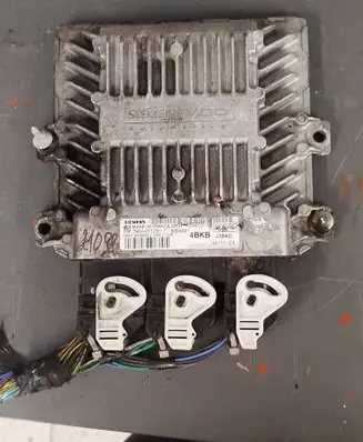 Ford Focus C-MAX Engine control unit/module 6m5112a650yb 6m51-12a650-yb