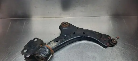 Volvo V70 Front control arm