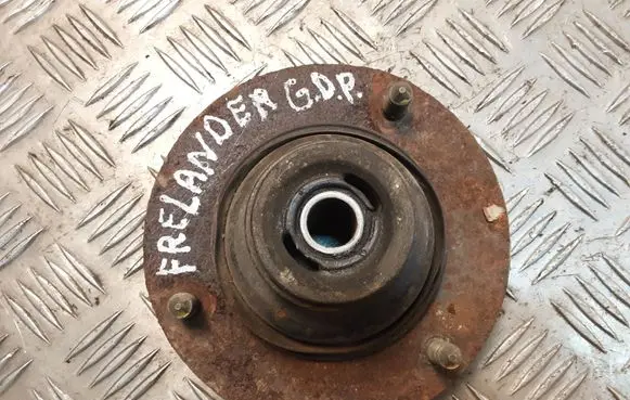 Land Rover Freelander Front upper strut mount 