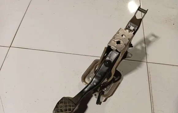 Brake pedal