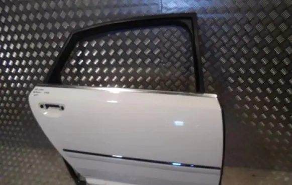 Audi A8 S8 D3 4E Front door