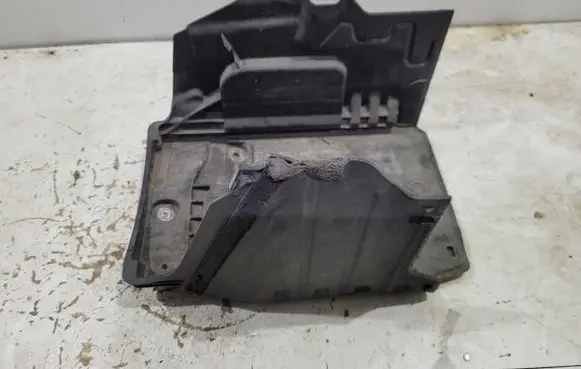 Volvo S60 Battery tray 31299569