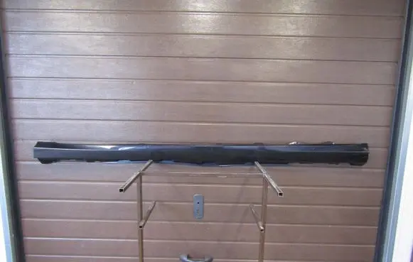 Mercedes-Benz R W251 Front sill (body part) 