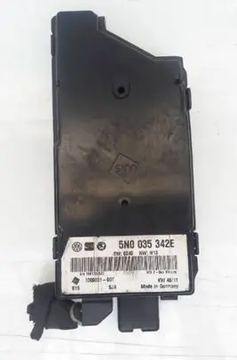 Skoda Yeti (5L) Head unit multimedia control 5N0035342E 100000100T