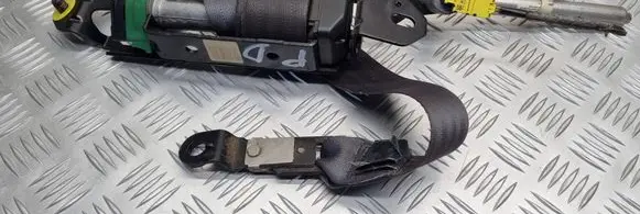 Volvo V70 Front seatbelt 8626240