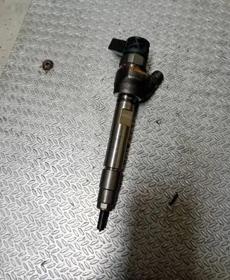 BMW 1 F20 F21 Fuel injector 0445110598