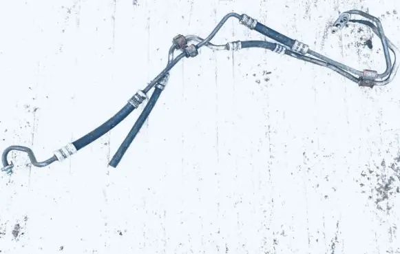 Power steering hose/pipe/line