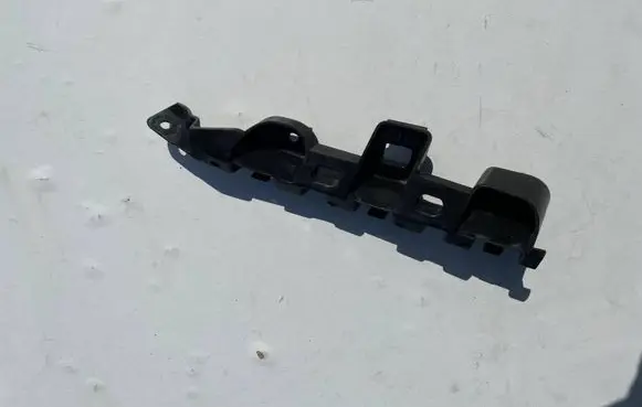 Volkswagen PASSAT B7 Front bumper mounting bracket 3AA807183
