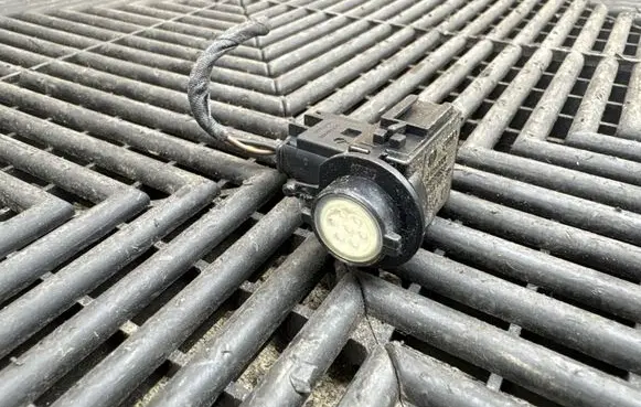 Porsche Panamera (970) Air quality sensor 8K0907659