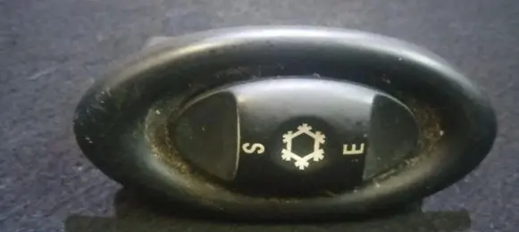 Traction control (ASR) switch