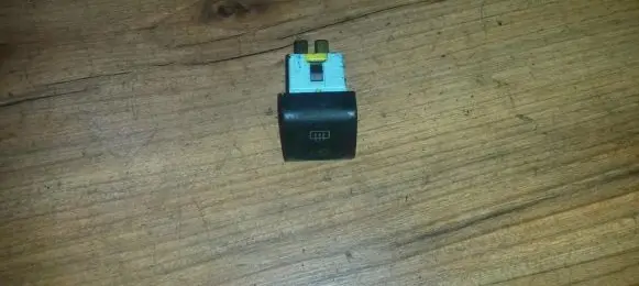 Opel Omega B1 Windscreen/window heater switch Nenustatyta