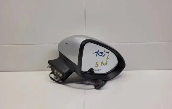 Front door electric wing mirror