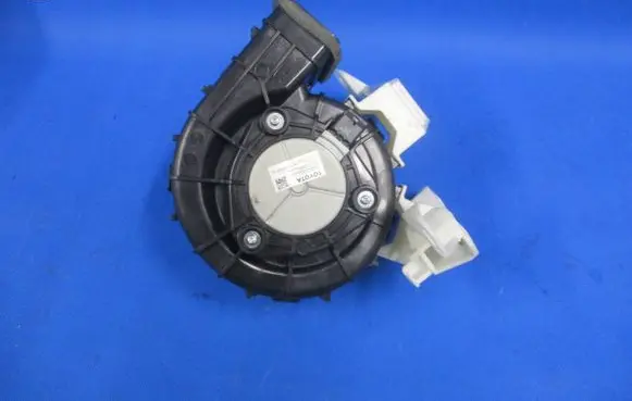 Toyota Yaris XP210 Hybrid/electric vehicle battery fan G9230K0021 BASF510B40 2106009976