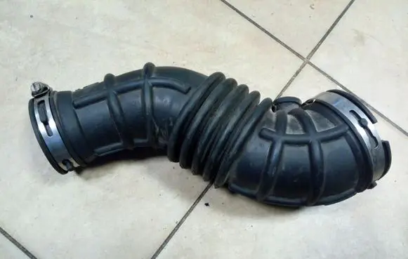 Ford Kuga II Air intake hose/pipe FV419F805AF NE61095