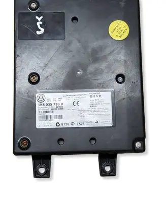 Volkswagen PASSAT B6 Bluetooth control unit module 2008DJ2465 00233D1C7690 18035730D