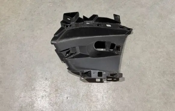 Renault Captur II Front bumper mounting bracket 628113210R