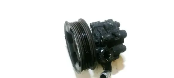 Land Rover Discovery 3 - LR3 Power steering pump V6DQVB500400U31