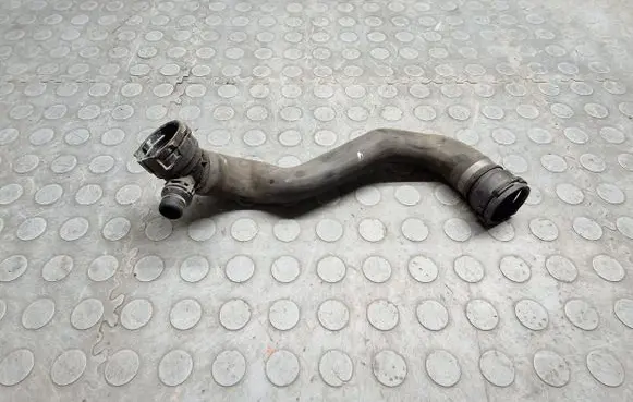 BMW X5 F15 Engine coolant pipe/hose 7644095