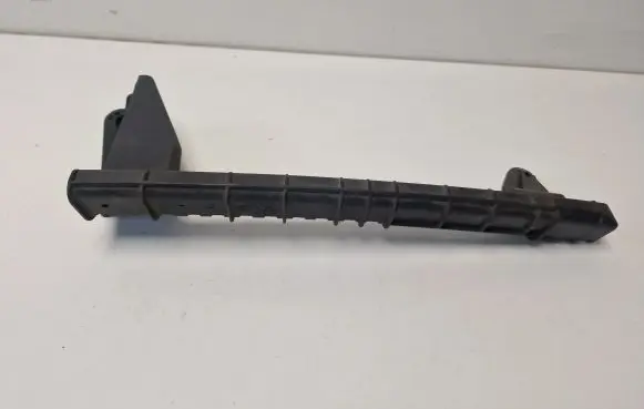 Audi Q7 4L Rear door windshield rail 4L0839067