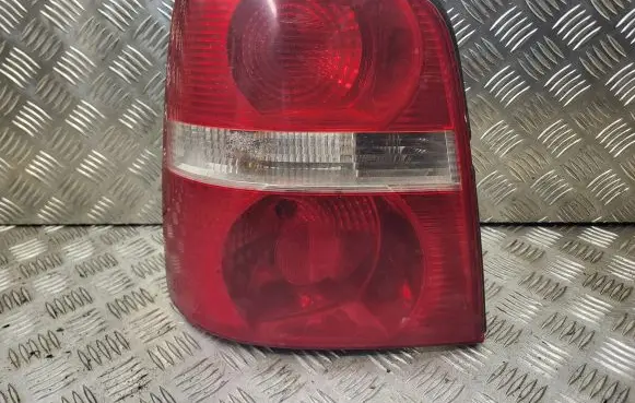 Volkswagen Touran I Rear/tail lights