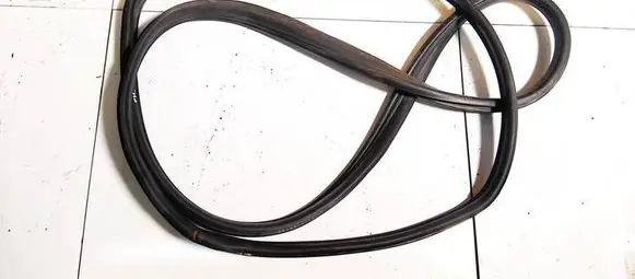 Ford Galaxy Rubber seal front coupe door 