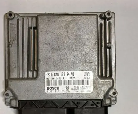 Mercedes-Benz Vito Viano W639 Engine control unit/module A6461532491 0281012105 CR331