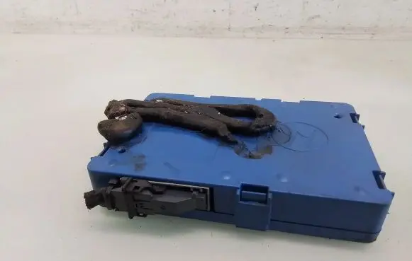 Toyota Yaris Bluetooth control unit module PZ4090029103