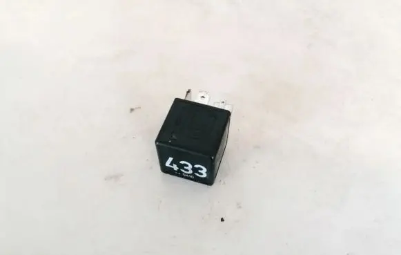 Seat Altea Other relay 3d0951253a v23134-b59-x418