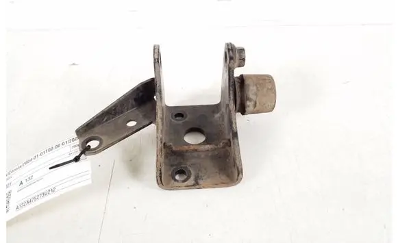Toyota Corolla E120 E130 Engine mounting bracket 12321-0G021