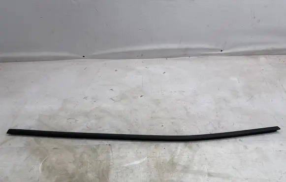 BMW X2 F39 Rear door glass trim molding 7208424