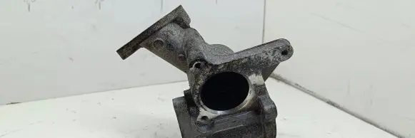 Volkswagen Touran I Throttle valve 03G129637A