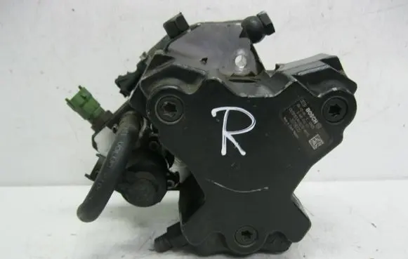 Volvo V70 Fuel injection high pressure pump 0445010111