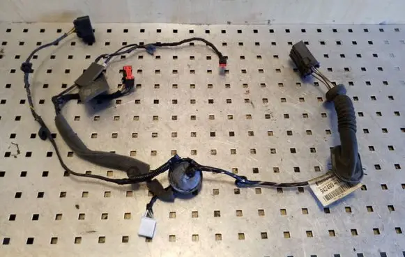 Ford Kuga I Rear door wiring loom 7M5T14240