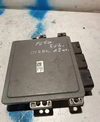 Peugeot 508 Engine control unit/module 9676760880
